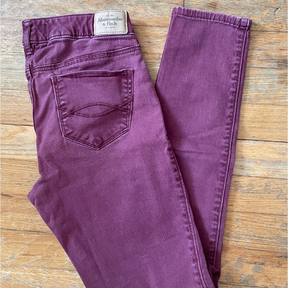 Abercrombie & Fitch Burgundy Jeggings / Skinny Jeans Size: 27 (4)
